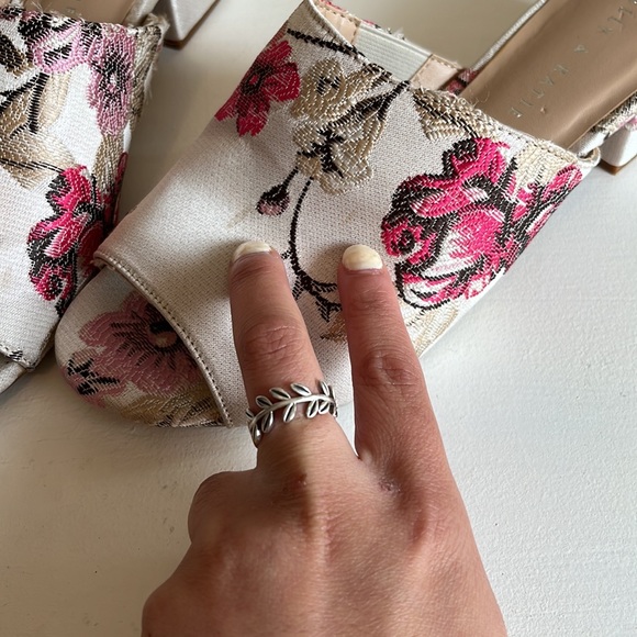 Kelly & Katie Amour Brocade Floral Slip On Mules Size 8 - Picture 10 of 10